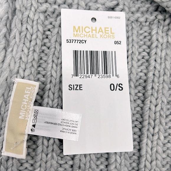 MICHAEL MICHAEL Kors Grey Cable Knit Scarf - Picture 5 of 5